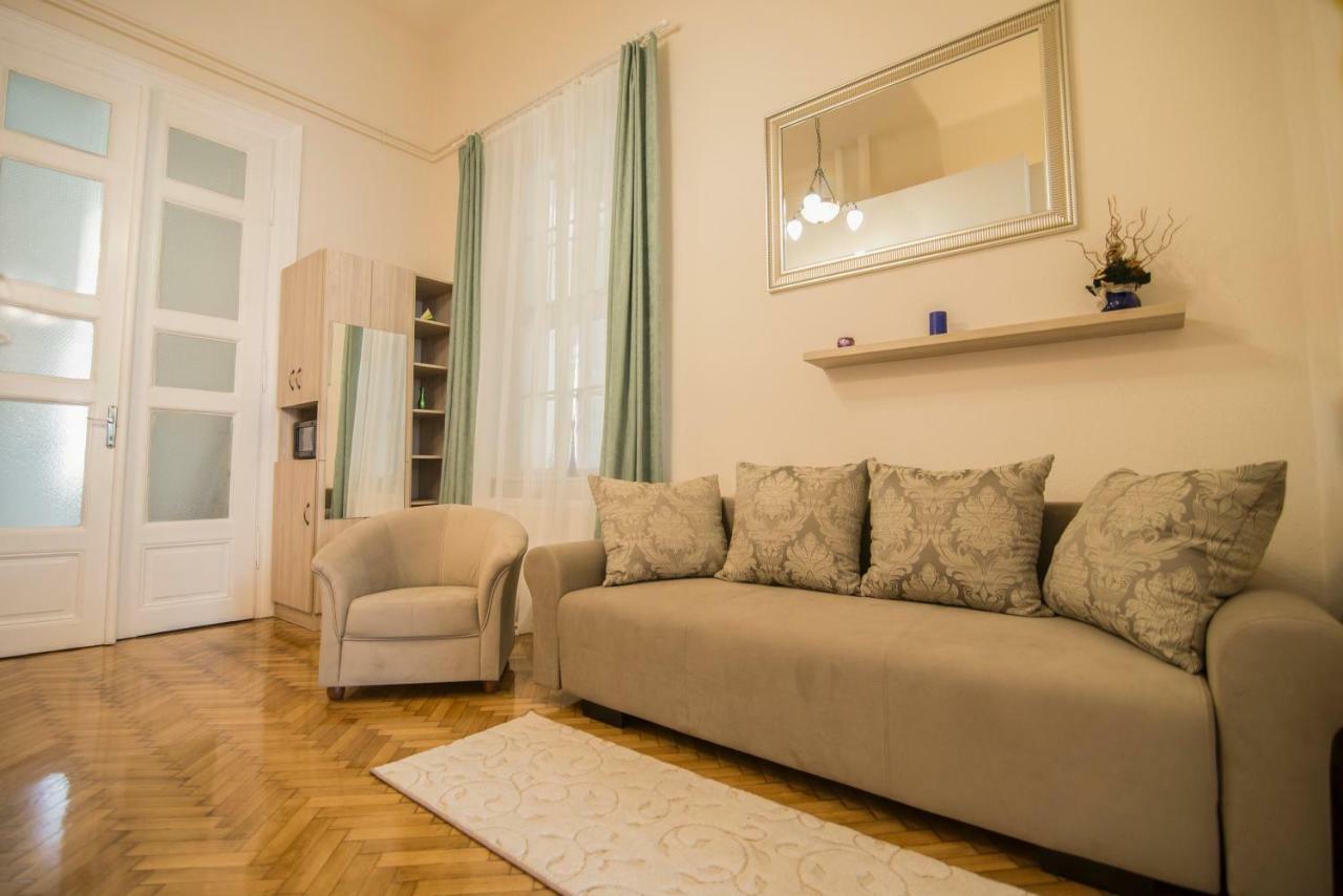 Suzy Apartman Eger Exteriér fotografie