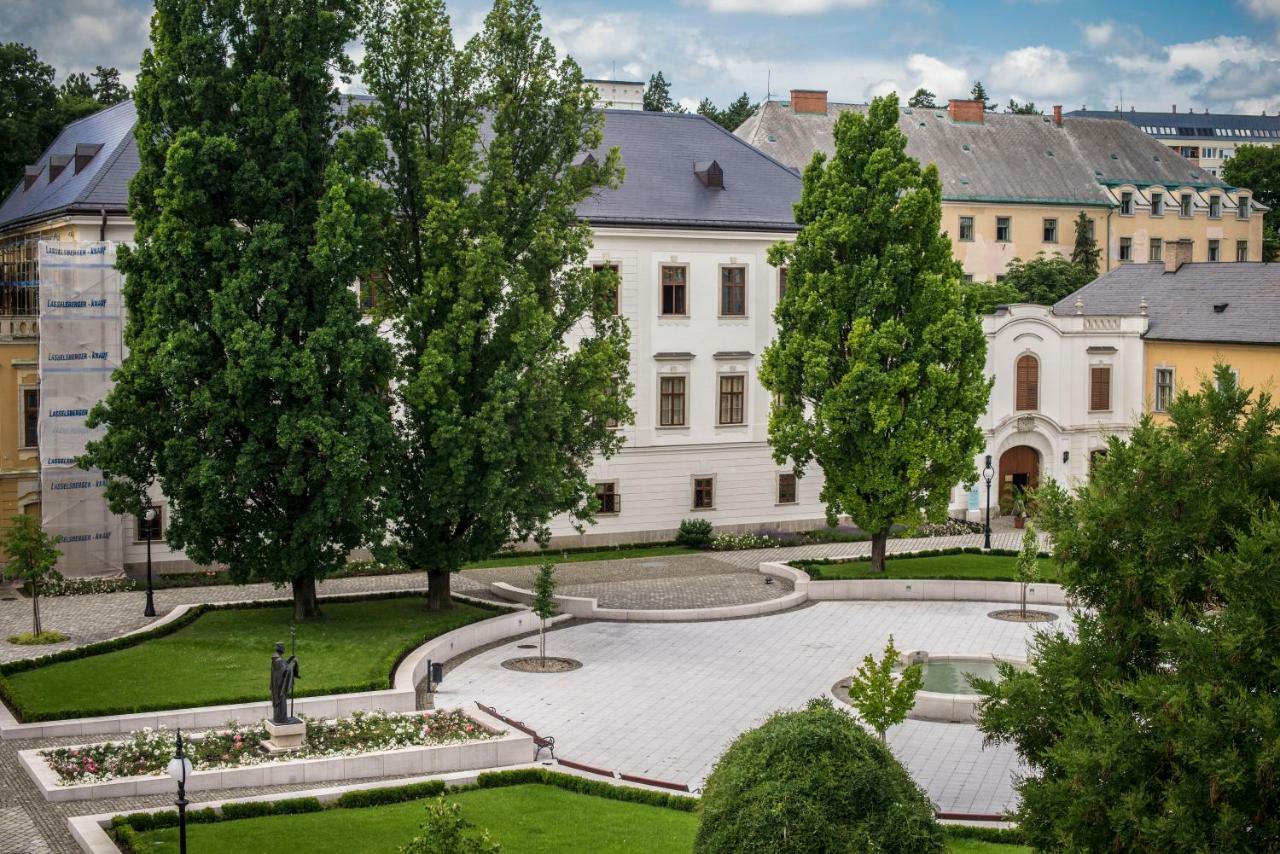 Suzy Apartman Eger Exteriér fotografie